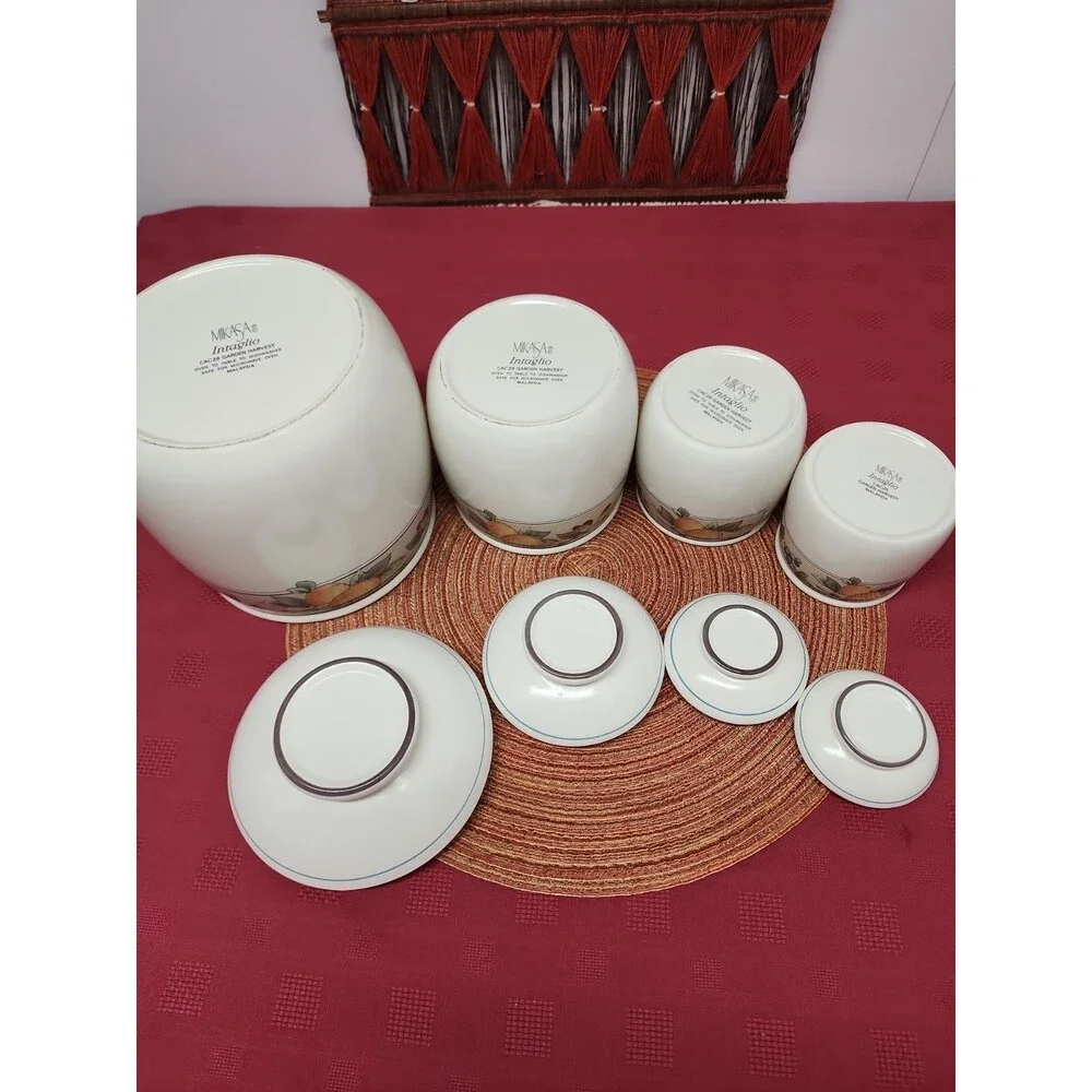 Mikasa Intaglio Garden Harvest Cannister Set Of 4 Peaches, Plums & Berries EUC